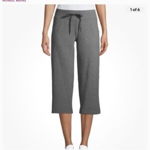 Athletic Works Women’s Heather Gray Athleisure Relaxed Capris Size XL NEW